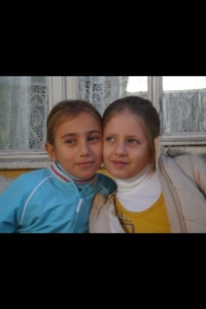 Ece ile Neşe