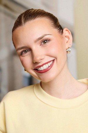 Portrait of Eva Bloss