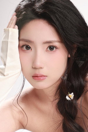 Portrait of 张欣妍