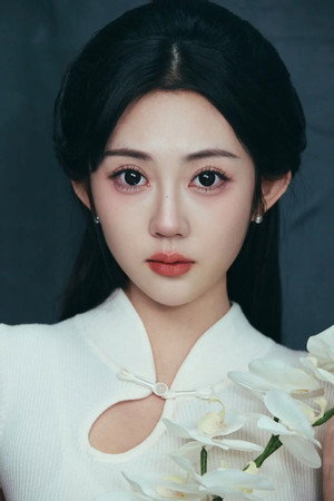 Portrait of 潘嘉荷