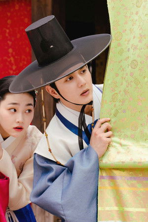 꽃 피면 달 생각하고