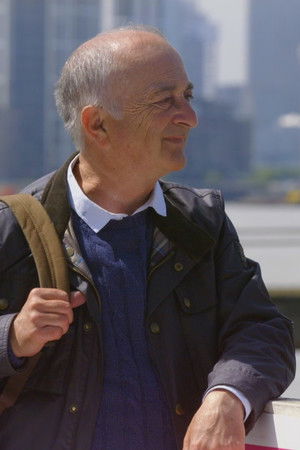 The Thames: Britain's Great River with Tony Robinson