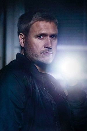 Tappajan näköinen mies