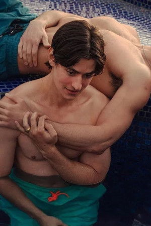 Sneak Me in Your Closet: Lost in Deja Vu