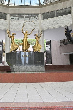 仮面ライダージュウガＶＳ仮面ライダーオルテカ