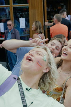 On Est Party - A Party Travel Guide