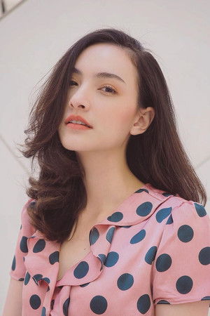 แอนน่า กลึคส์