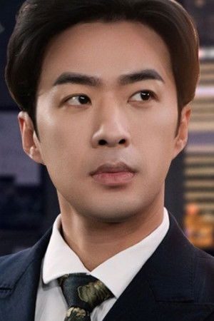 S级情报在手，千金大小姐乖乖低头