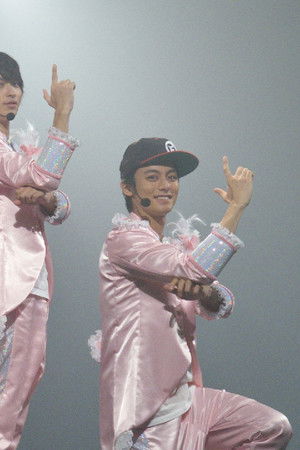 潜入捜査アイドル・刑事ダンス