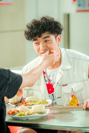 仅剩一口的青春