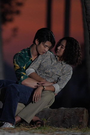 รักท่วมทุ่ง