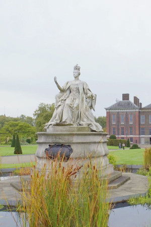 Secrets of the Royal Gardens