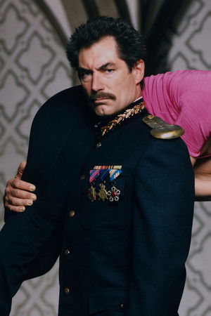 Güzel Dadı Çirkin Kral