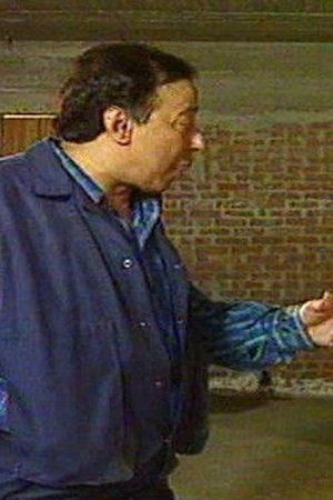 سنوات الشقاء والحب