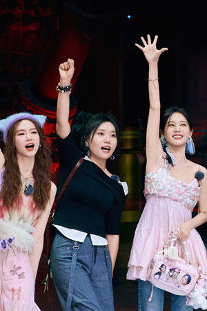 姐姐妹妹抓娃娃