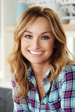 Giada Entertains