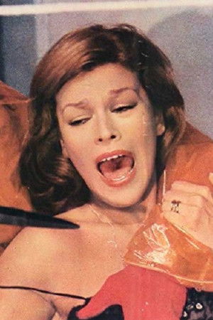 Kırmızı Elbiseli Katil