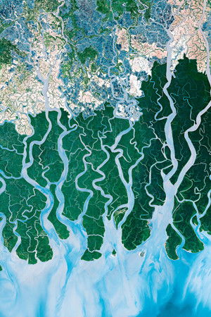 Dünyaya Uzaydan Bakış