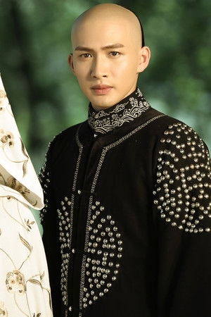 寂寞空庭春欲晚