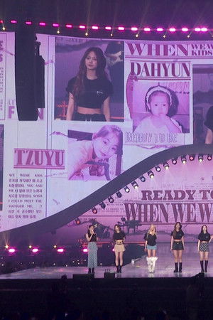 TWICE 5TH WORLD TOUR 'READY TO BE' in SEOUL