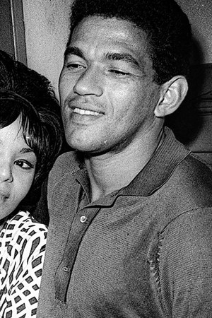 Elza & Mané: Amor em Linhas Tortas