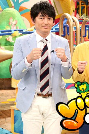 ライオンのグータッチ