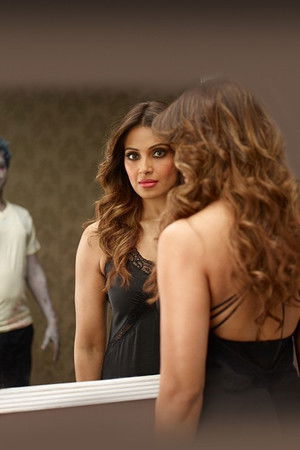 Darr Sabko Lagta Hai