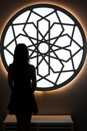 Love Is Blind, Habibi