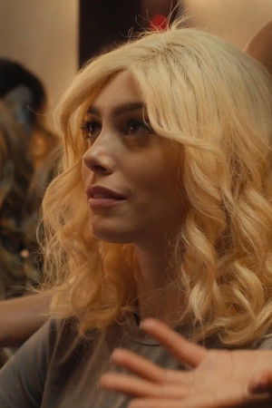 Anjo Loiro com Sangue no Cabelo