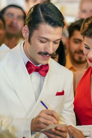 Sevda Mecburi İstikamet