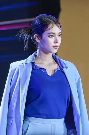 น้ำหนึ่ง แวน เดอ เวน