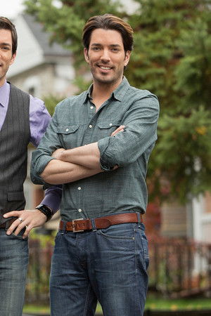 Property Brothers: Buying and Selling