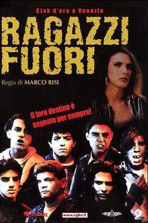 Ragazzi fuori