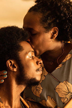 Amar é Para os Fortes