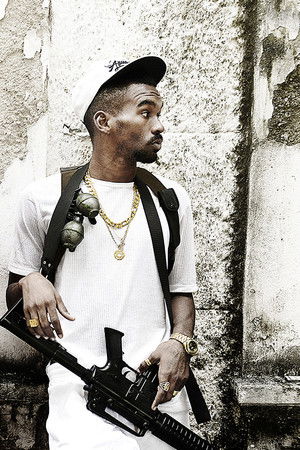 Alemão: Os Dois Lados do Complexo