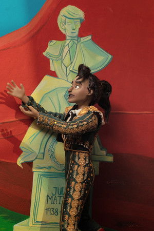 Women Wearing Shoulder Pads