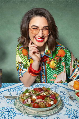 A Bite to Eat with Alice