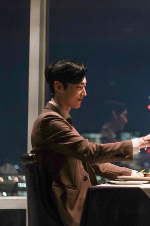 밥만 잘 사주는 이상한 이사님