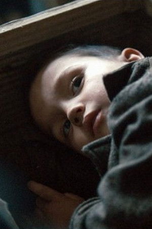 Kurtlar Arasında Çıplak