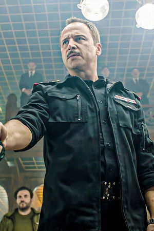 ابتسم أيها الجنرال