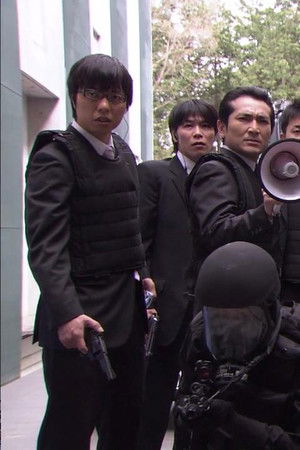 警部補 矢部謙三