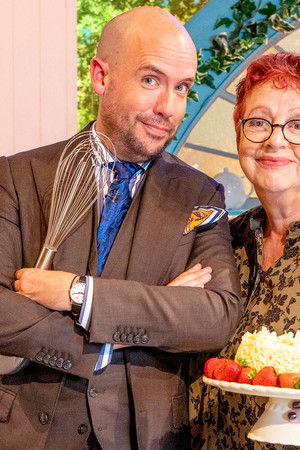 The Great British Bake Off: An Extra Slice