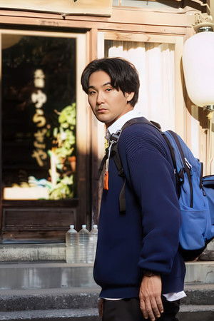 探偵さん、リュック開いてますよ