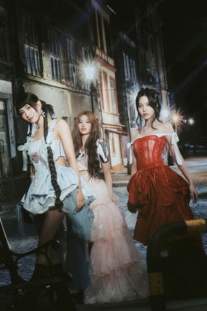 MISAMO JAPAN DOME TOUR 2024 “HAUTE COUTURE”