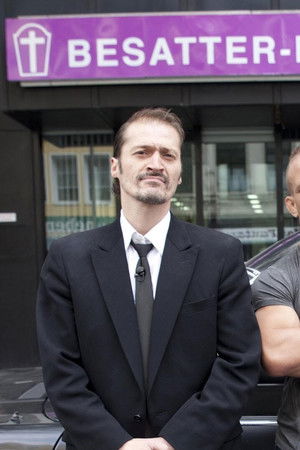 Diese Kaminskis – Wir legen Sie tiefer!