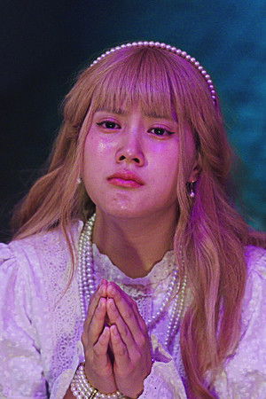 นางทาสหัวทอง