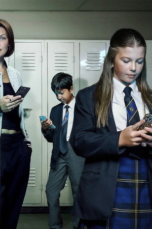Swiped: The School That Banned Smartphones
