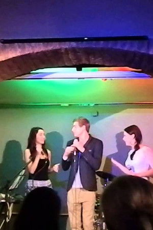 Gympl s (r)učením omezeným