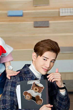 三明治女孩的逆襲