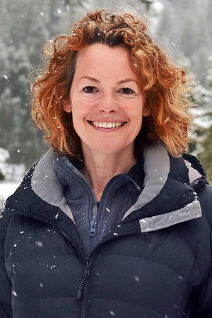 Yellowstone: Wildest Winter to Blazing Summer